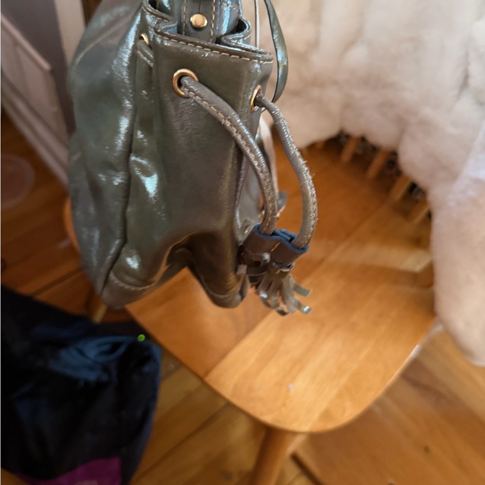 Dooney & Bourke Olive Green Leather Shoulder Bag with Tassel - Rehab handles - Picture 8 of 8